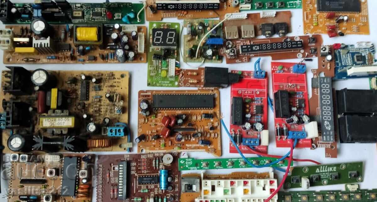 Deșeuri electronice, plăci de circuite cu preț € 3.00 | 5.87 BGN