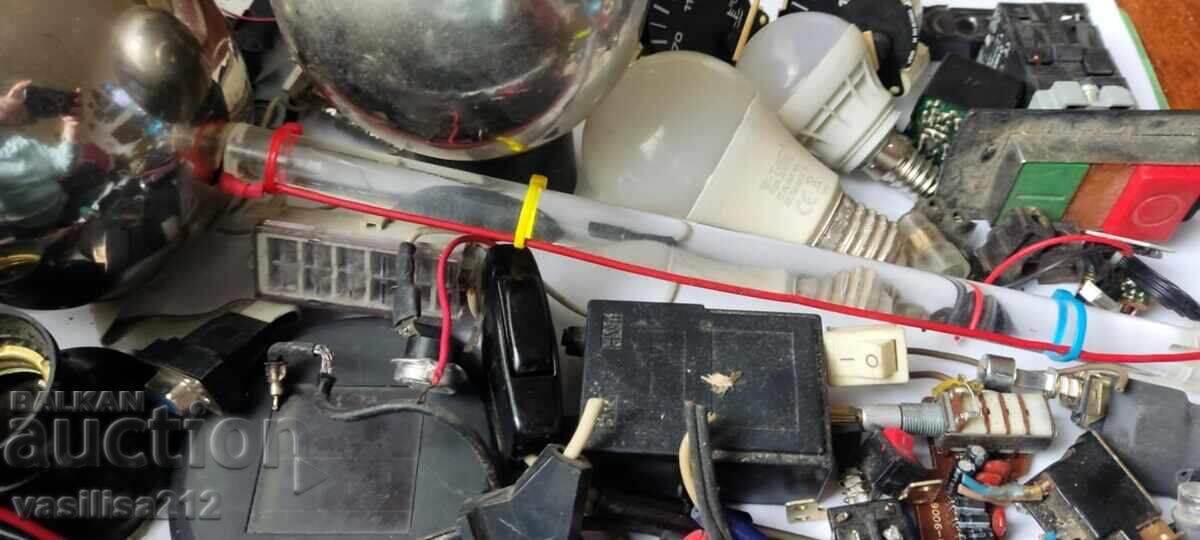 Παράδοση Διάφορα, Ηλ. Σκραπ