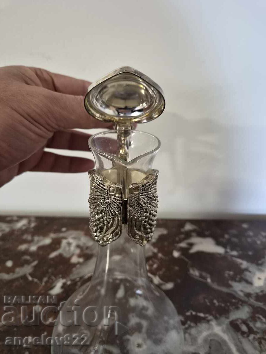 Auction  Beautiful glass jug with metal fittings!!!