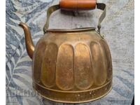 Παλιό χάλκινο βραστήρα