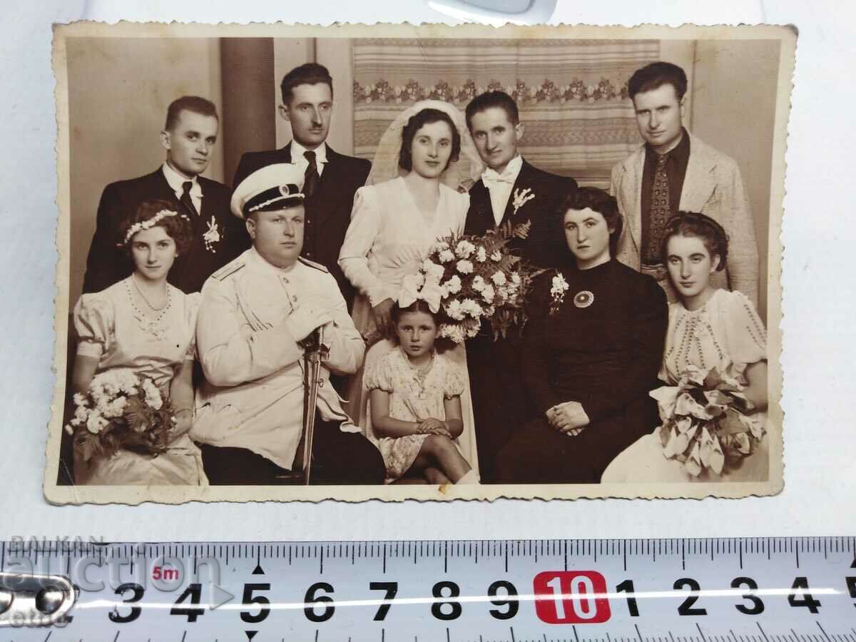 FOTO REGALĂ - DRAGON, SABIA, PUȘĂ, COMANDĂ, RĂCOR, UNIFORMĂ, MIREASA