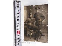 FOTO REGAL, CARBĂ, GEANT, ureche