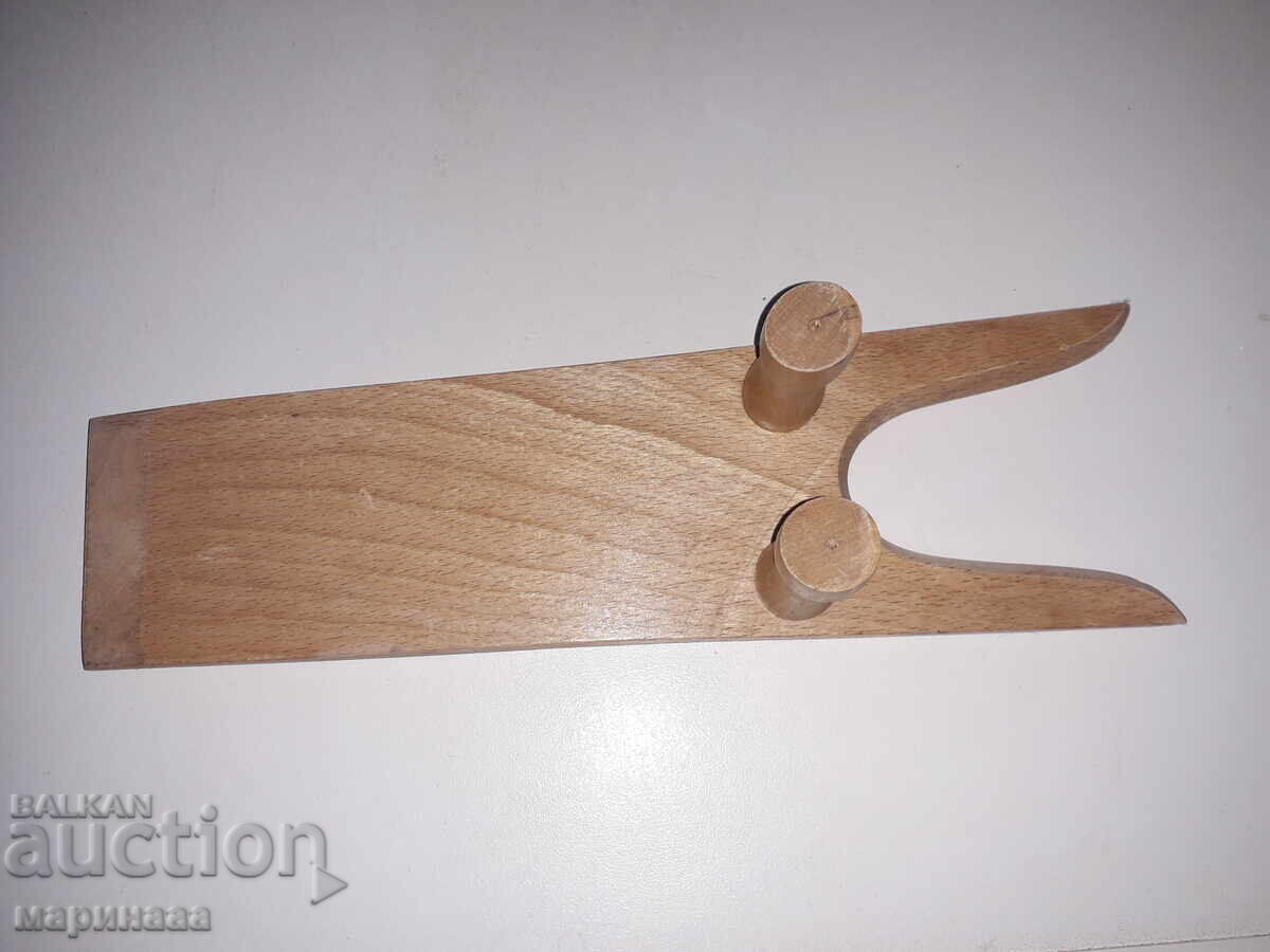 SHOE REMOVER. WOOD with price € 6.00 | 11.74 BGN