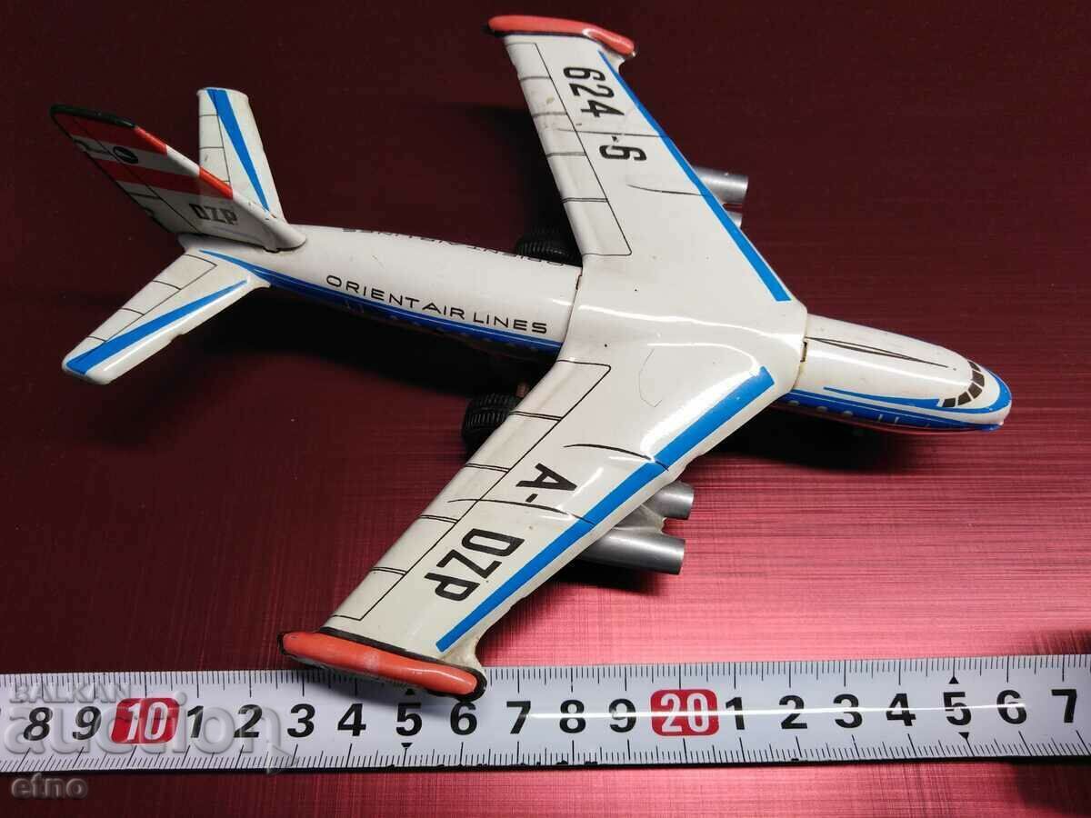 СОЦ МЕТАЛНА ИГРАЧКА-САМОЛЕТ