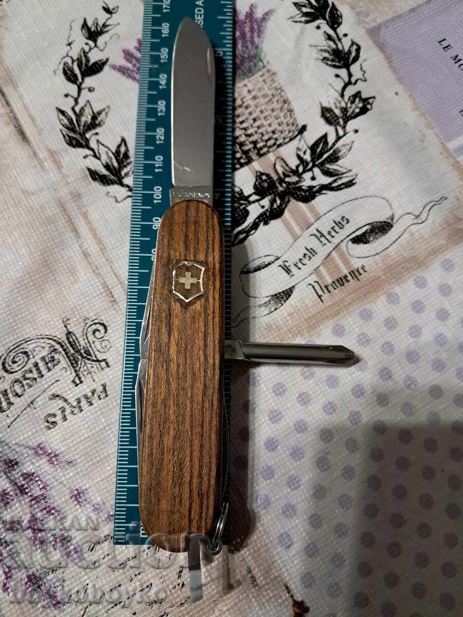 Доставка на Продавам Victorinox Tinker / Викторинокс с дървени чирени/др