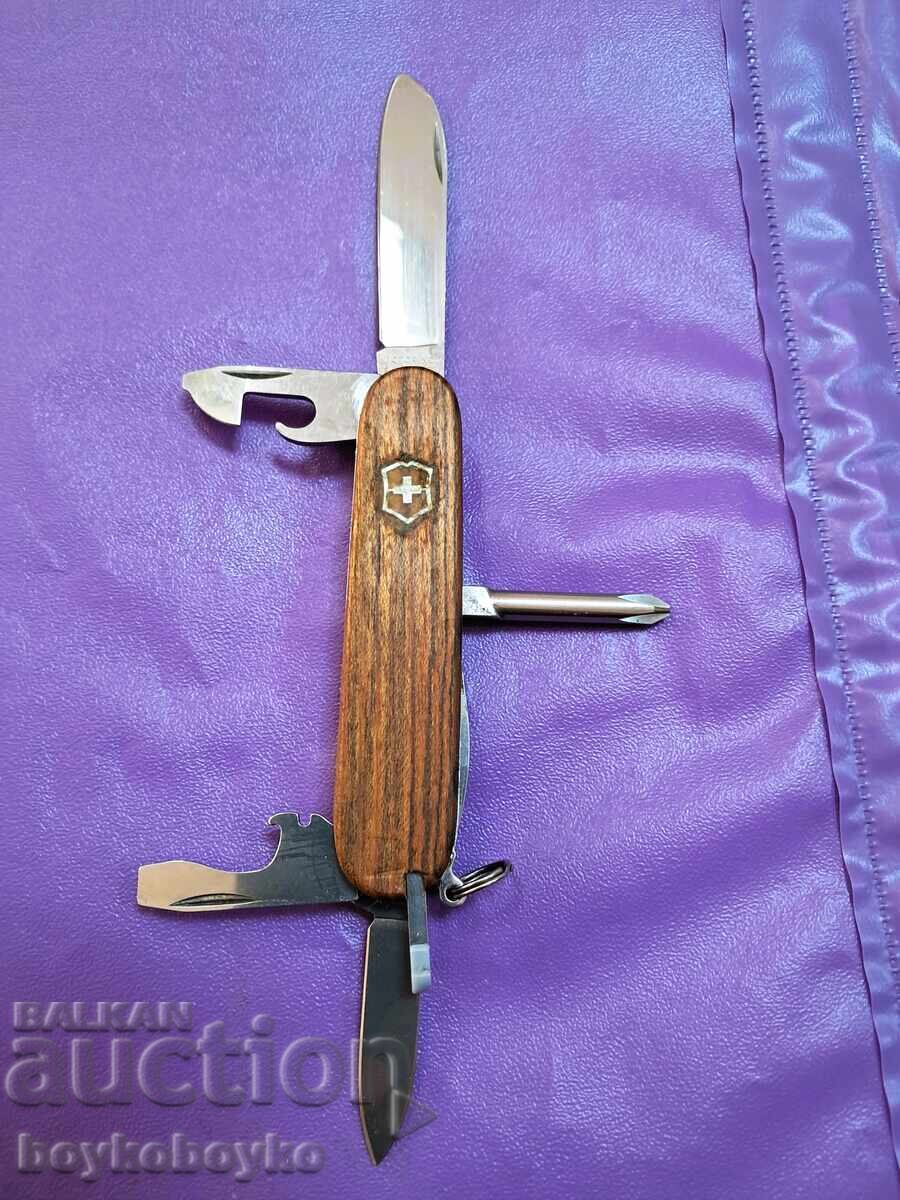 Продавам Victorinox Tinker / Викторинокс с дървени чирени/др