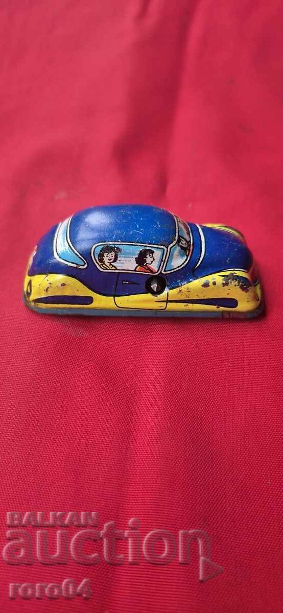OLD TIN MECHANICAL CAR - 1950 with price € 9.99 | 19.54 BGN OLD TIN MECHANICAL CAR - 1950 with price € 9.99 | 19.54 BGN