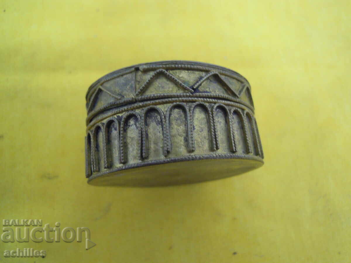 GILDED FILIGREE SNUFF BOX with price € 15.00 | 29.34 BGN
