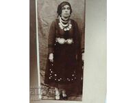 FOTOGRAFIE REGALĂ, COSTUM POPULAR, CATARAME, BIJUTERII