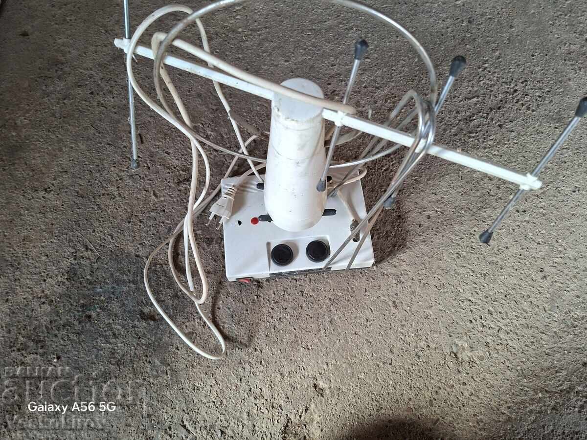 Antenă-receptor cu preț € 5.00 | 9.78 BGN