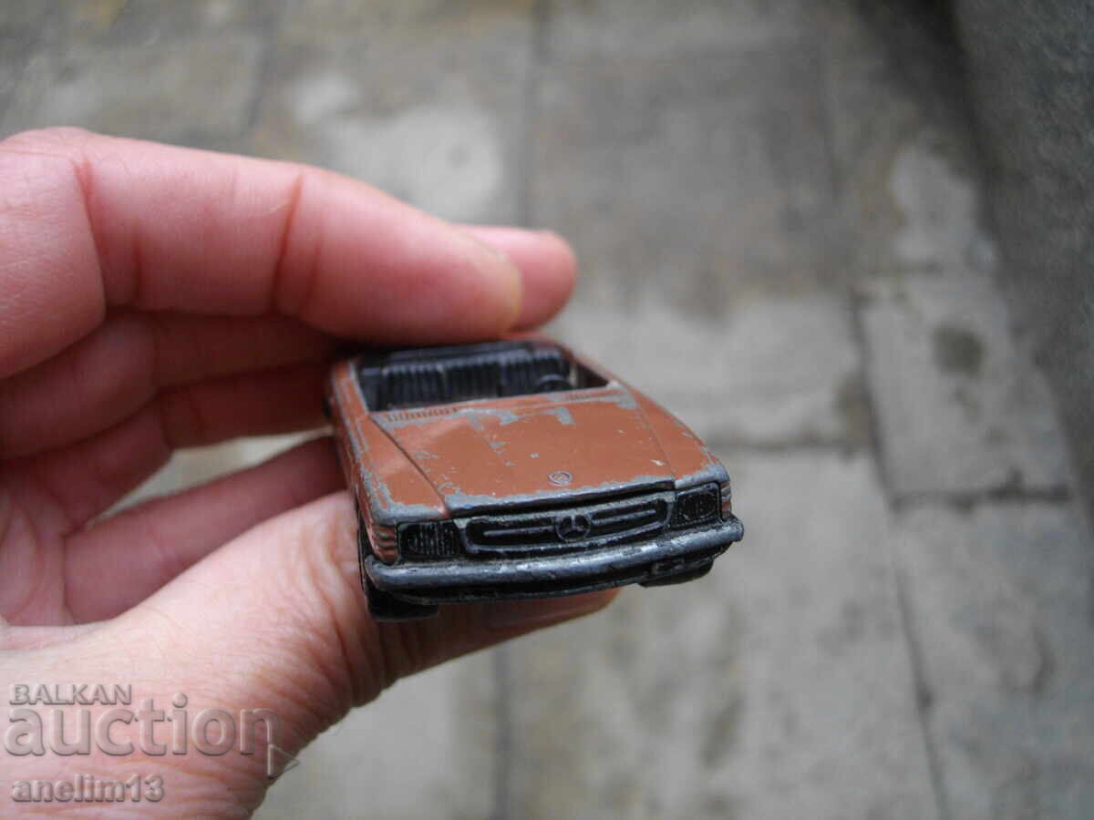 MATCHBOX DINKY BULGARIA MERCEDES 350 SL MATCHBOX cu preț € 10.00 | 19.56 BGN