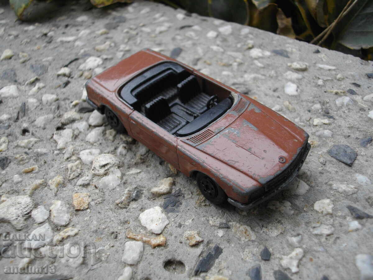 MATCHBOX DINKY BULGARIA MERCEDES 350 SL MATCHBOX
