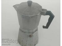 Cafetieră pentru 4 cafele