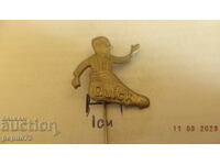 значка рекламна, Quick,марка спортни обувки