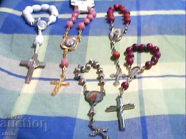 стари колиета със кръст с цена € 10.00 | 19.56 лв.