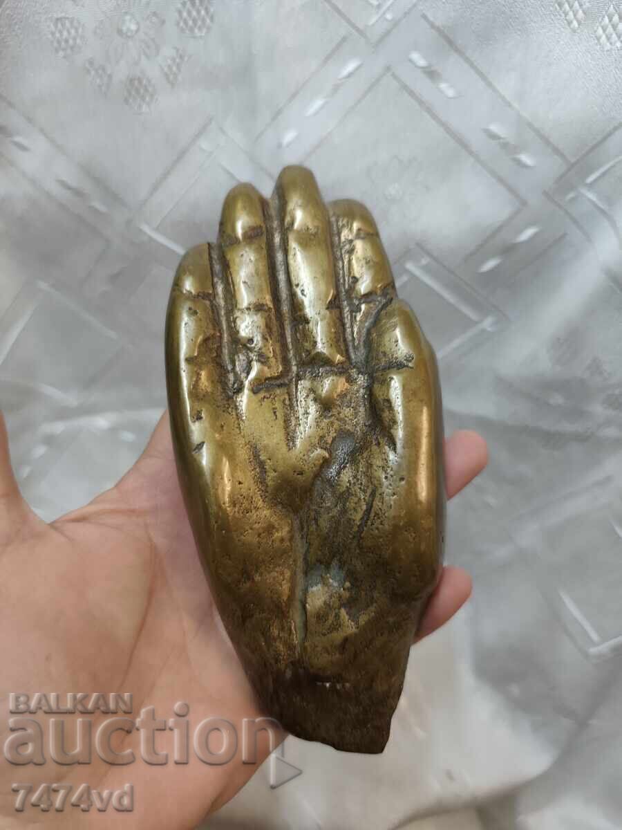 Sculptură autentică din bronz „Mâna" - extrem de masivă cu preț € 35.00 | 68.45 BGN