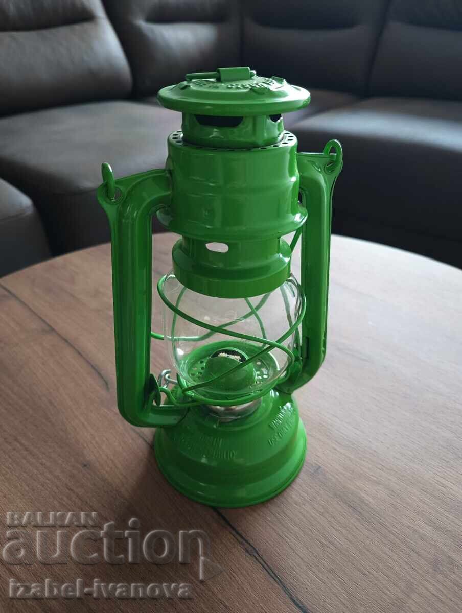 Gazova lampa proizvedena v Chekhiya - Nova