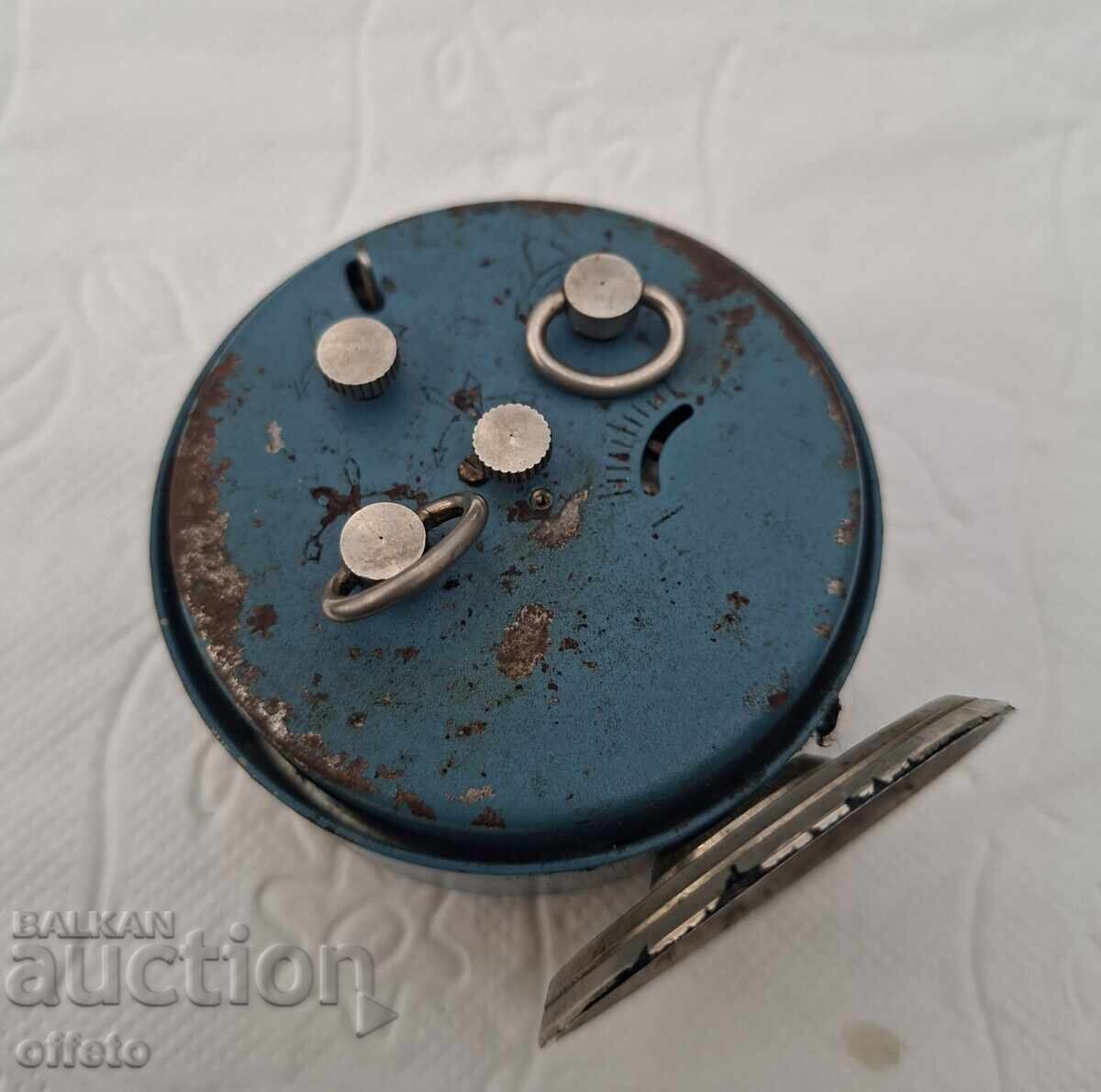 ΞΥΠΝΗΤΗΡΙ με τιμή € 3.00 | 5.87 BGN