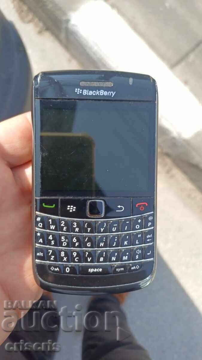 BlackBerry Curve 8900 – telefon clasic de afaceri BlackBerry Curve 8900 – telefon clasic de afaceri