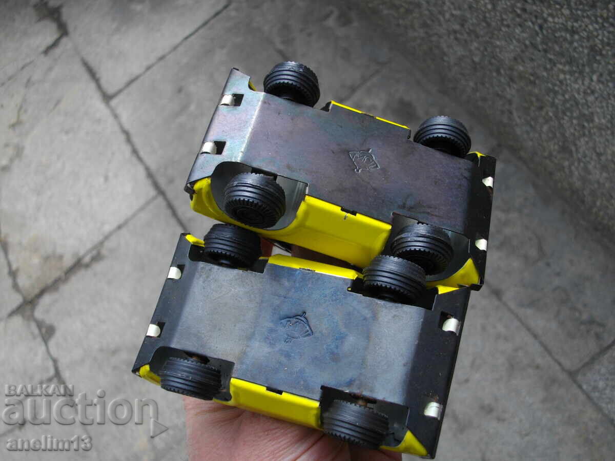 LOT DE JUCĂRII METALICE ȘI TINICHELE MAȘINUȚE - 5