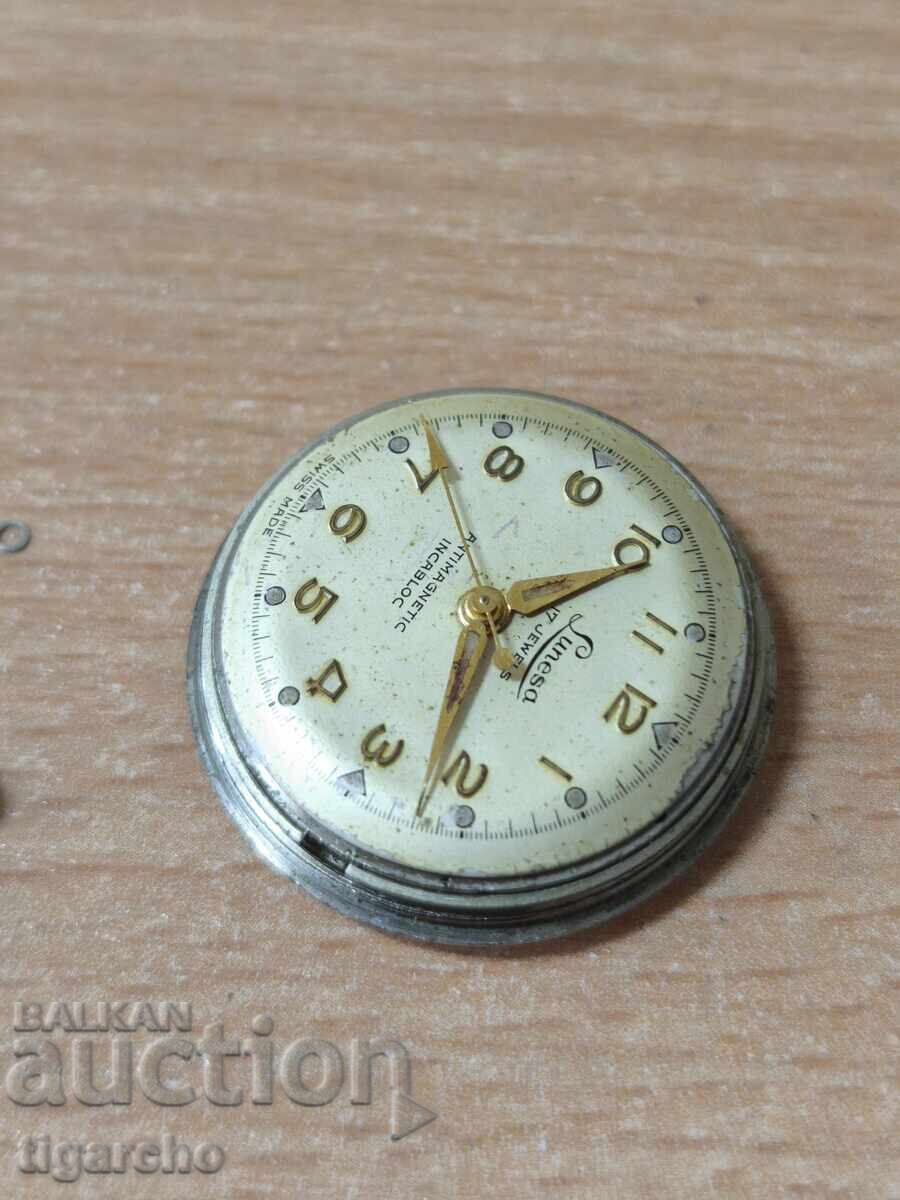 Movement for a men's watch with price € 12.00 | 23.47 BGN