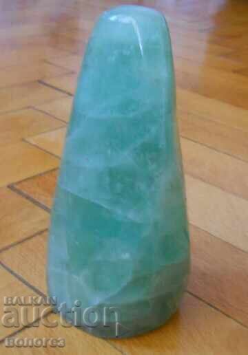 Licitație Fluorit verde mare șlefuit
