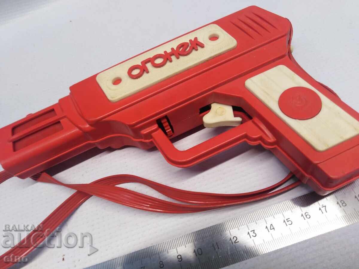 СССР МЕХАНИЧНА ИГРАЧКА-ПИСТОЛЕТ ОГОНЕК - 6