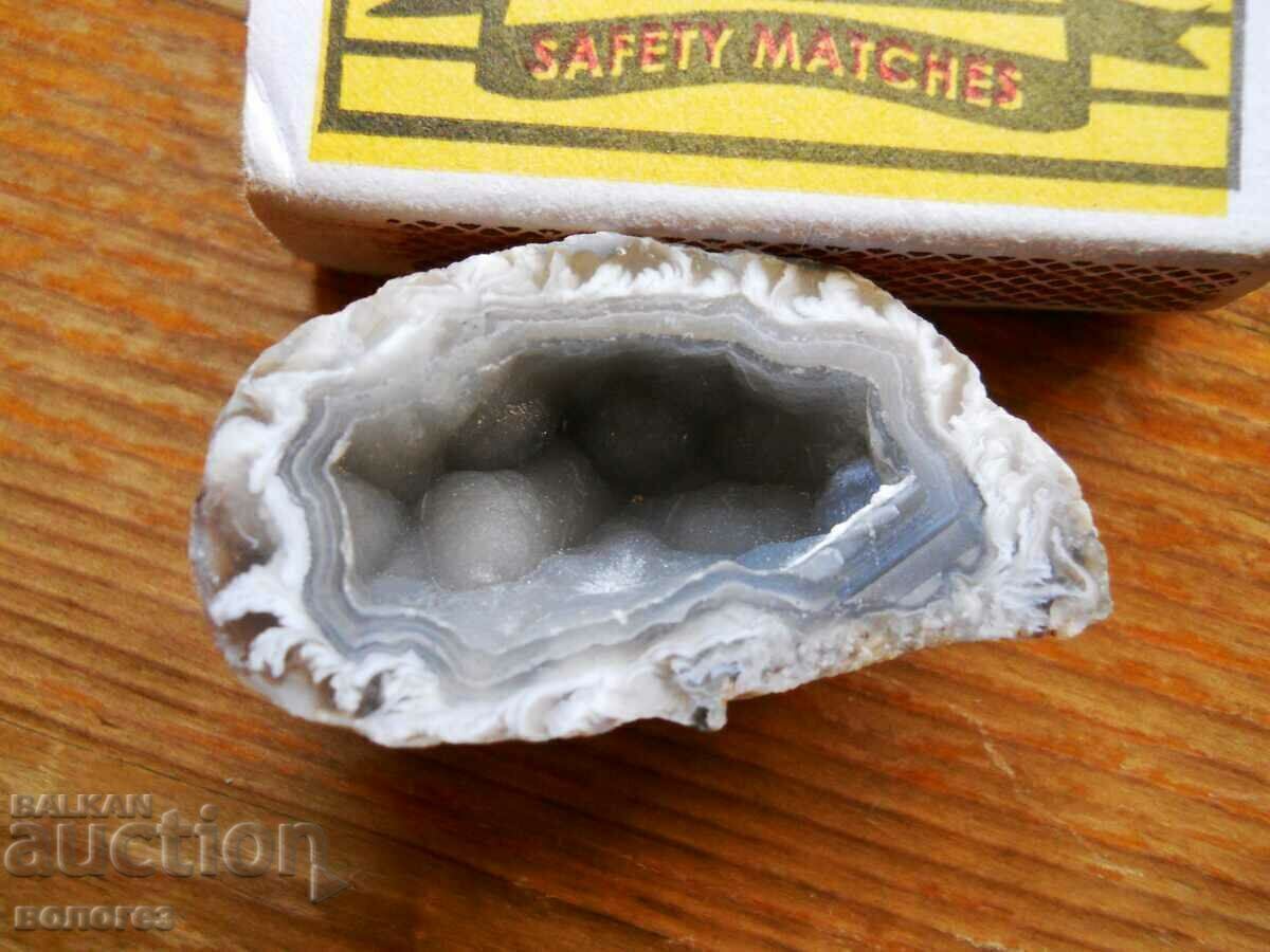 Ahat - geodă mică (lustruită)