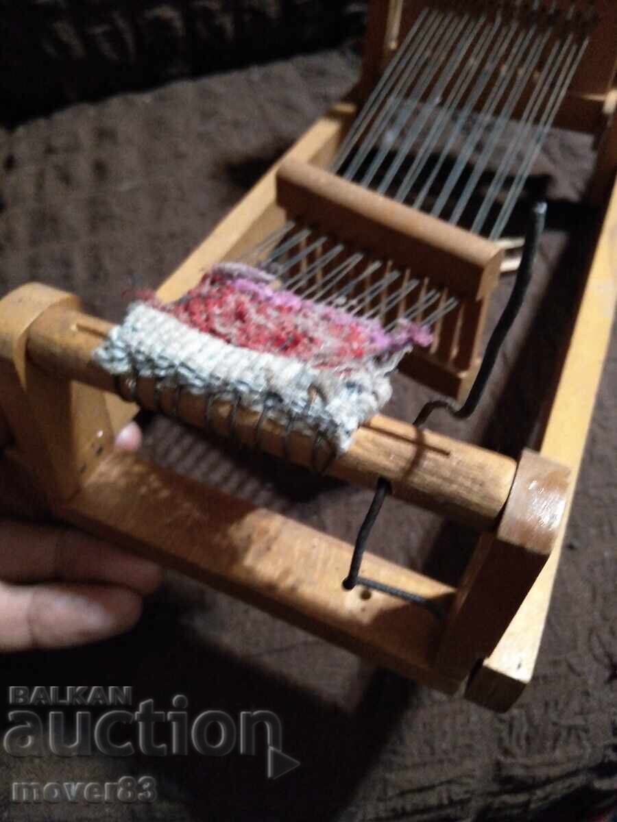 Дървен стан. Мащабно копие. с цена € 5.50 | 10.76 лв. Дървен стан. Мащабно копие. с цена € 5.50 | 10.76 лв.