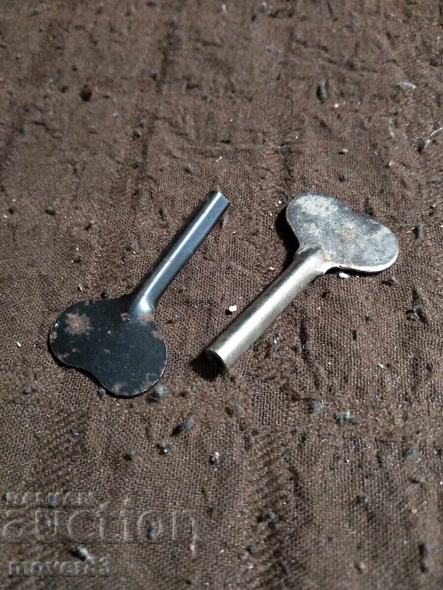 Cheițe metalice pentru jucării mecanice