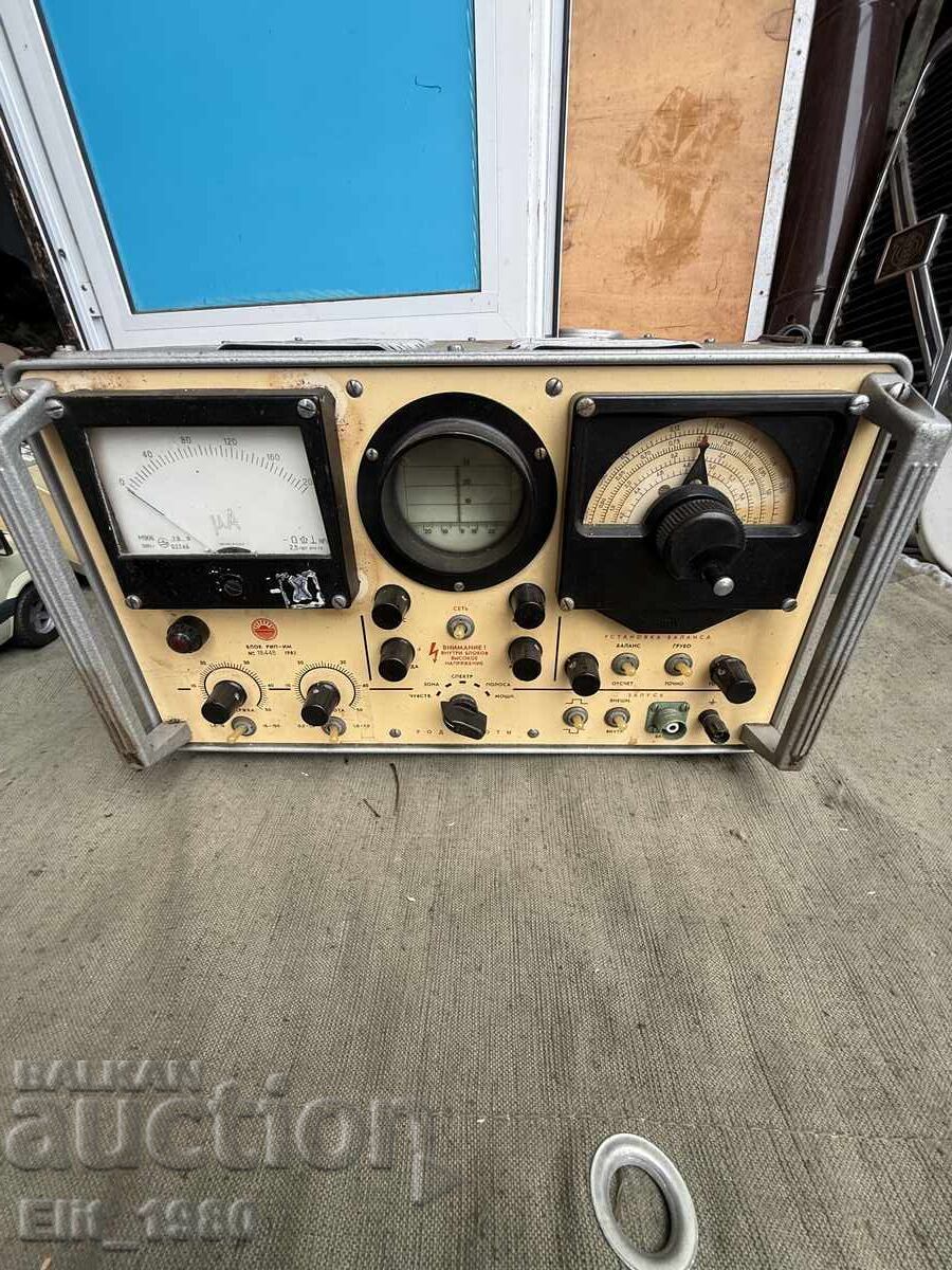 Auction  Military measuring instrument