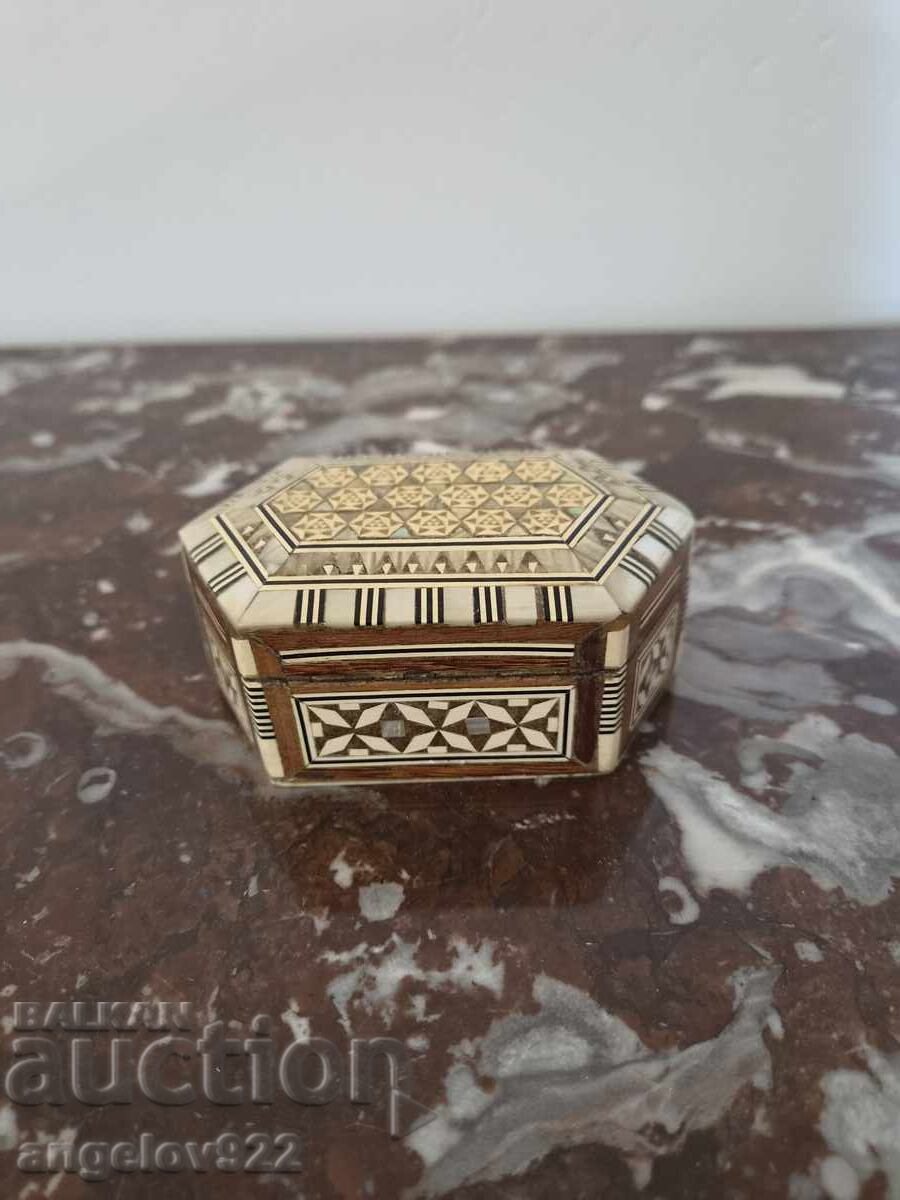 Vintage wooden jewelry box with inlay!!! - 5