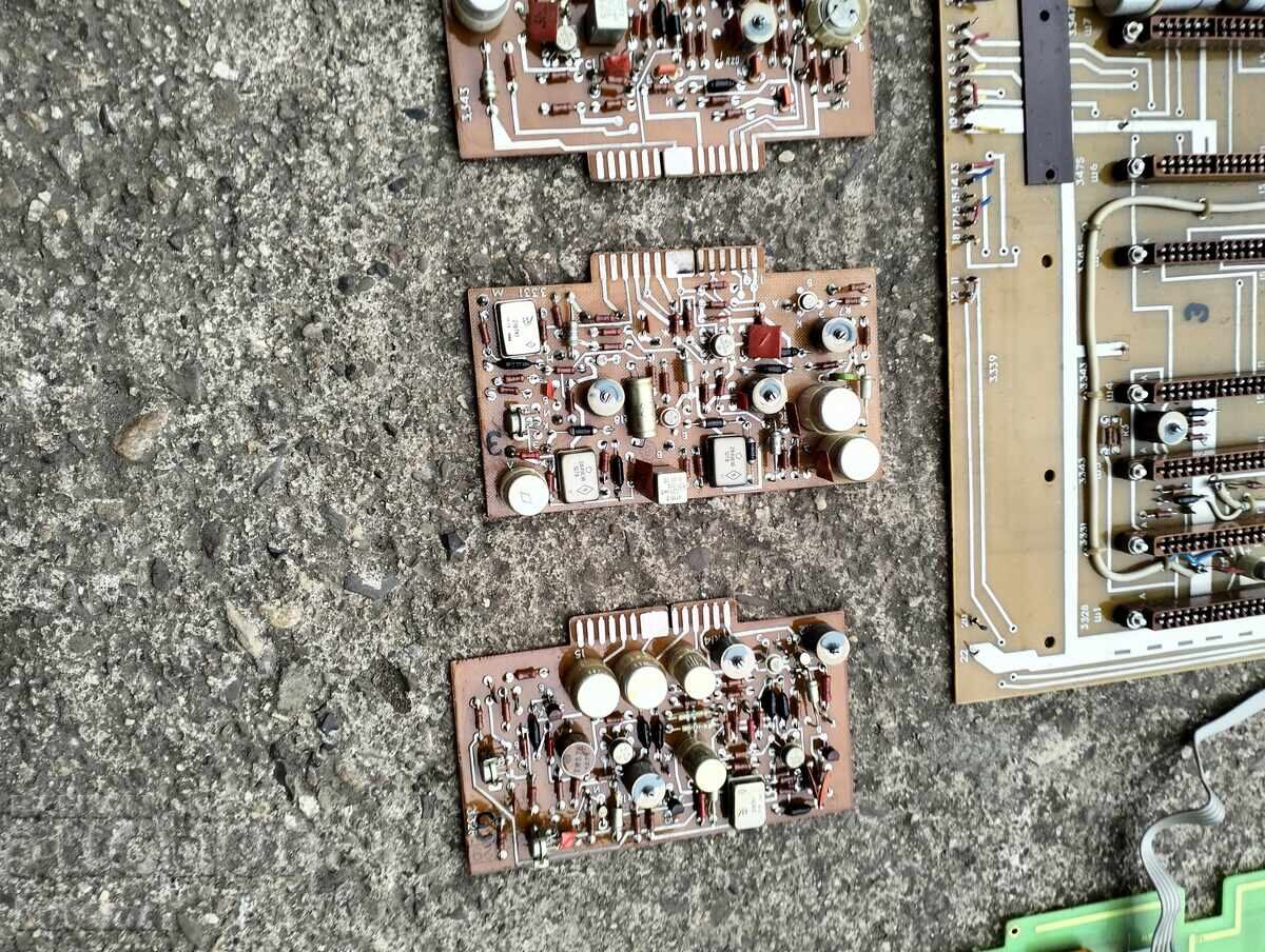 Стари колекционерски платки с цена € 114.99 | 224.90 лв.