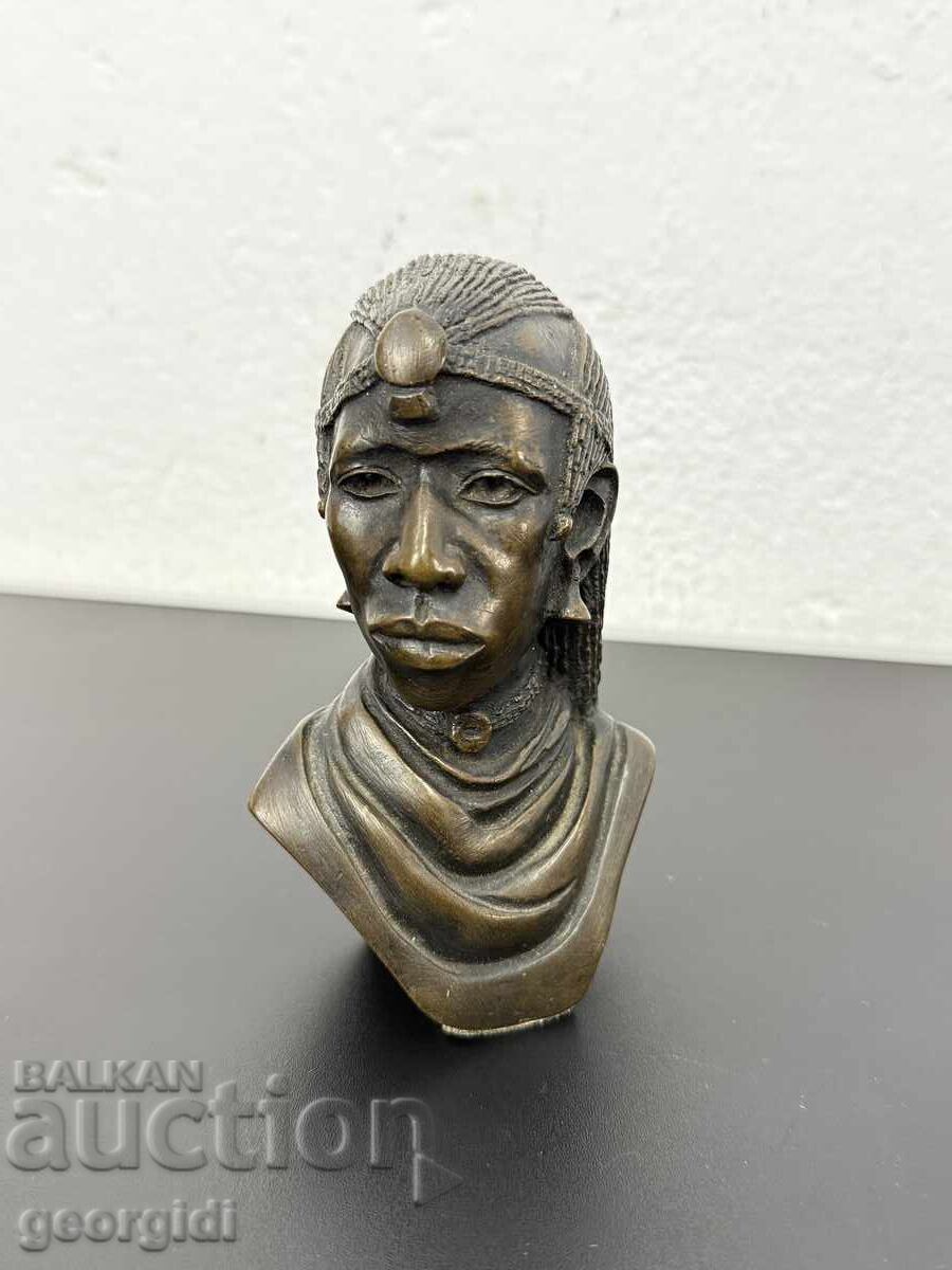 Бронзиран бюст на масайски войн. №8031