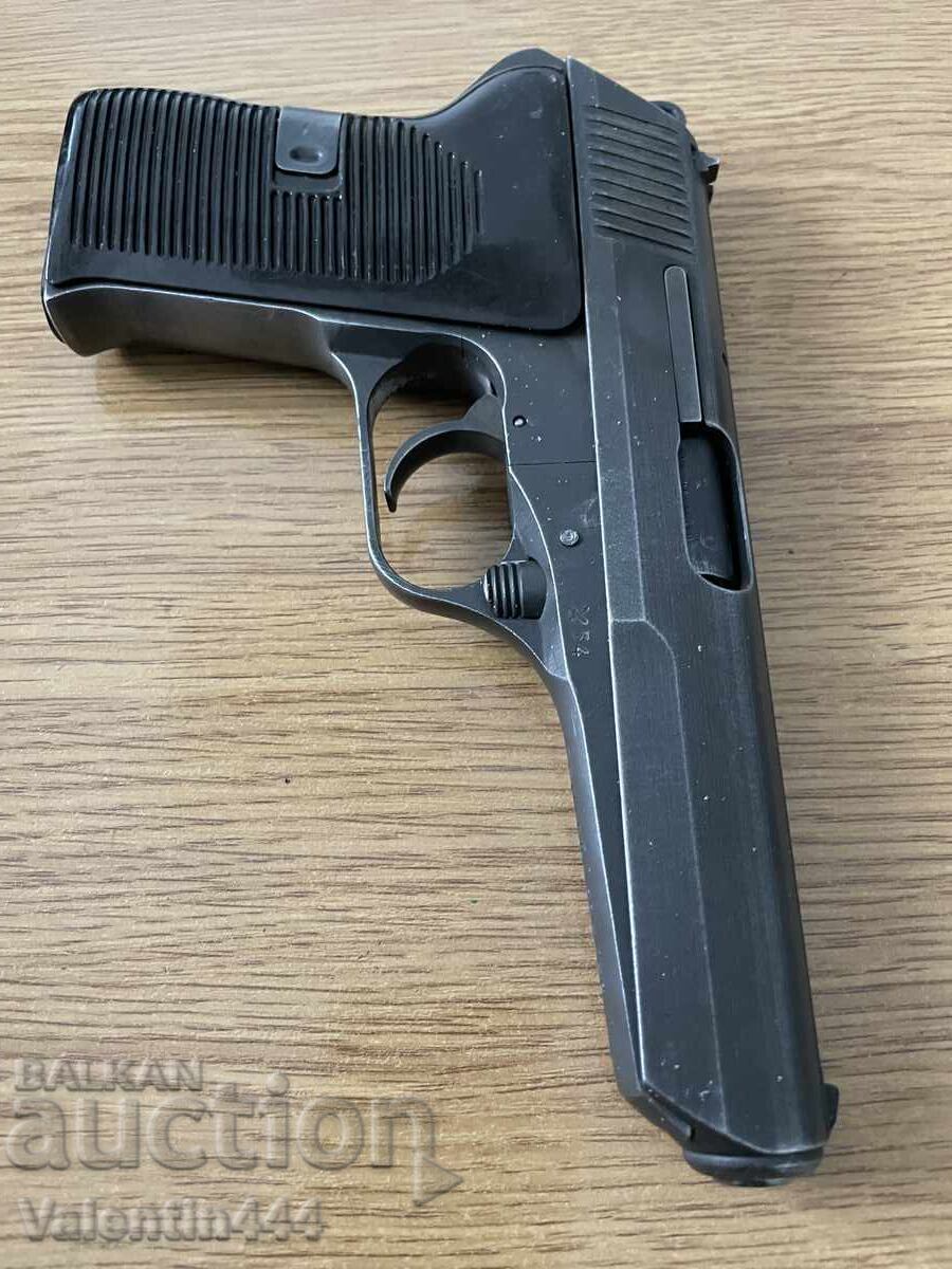 PISTOL "CZ - 52" - DEZACTIVAT/INOFENSIV cu preț € 320.00 | 625.87 BGN PISTOL "CZ - 52" - DEZACTIVAT/INOFENSIV cu preț € 320.00 | 625.87 BGN