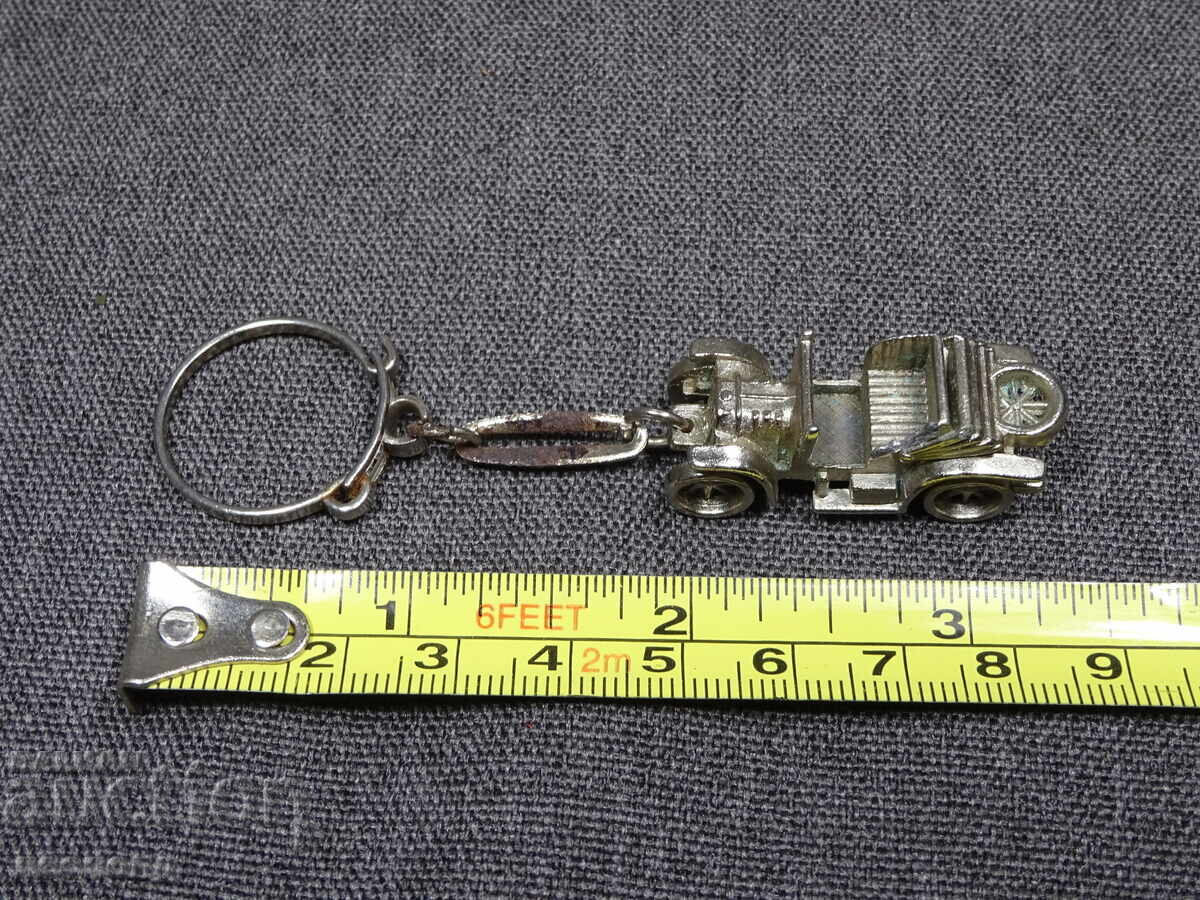 Livrarea STAR RETRO SOTS SSSR METALEN KLYUCHODŬRZHATEL RETRO AVTOMOBIL