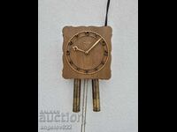 Όμορφο επιτοίχιο ρολόι GLETSCHER