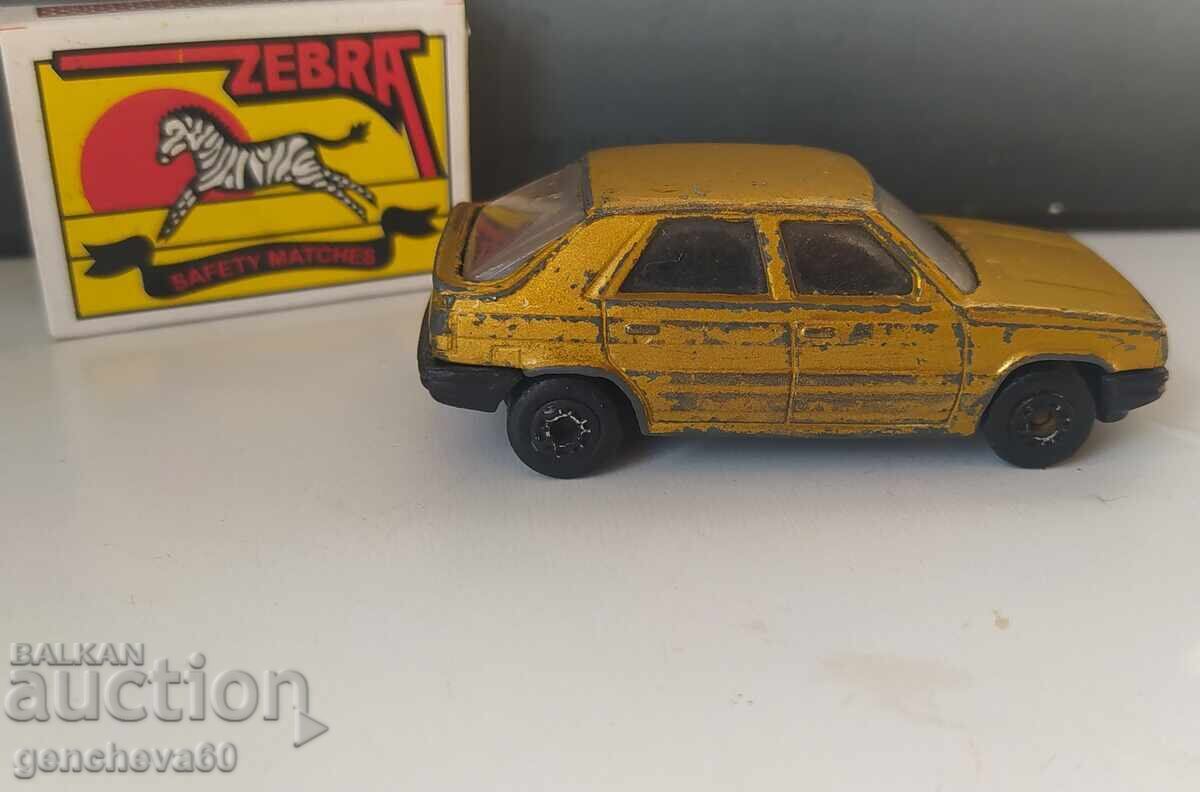 MATCHBOX 1985g RENALLT 11 BULGARIA cu preț € 12.00 | 23.47 BGN
