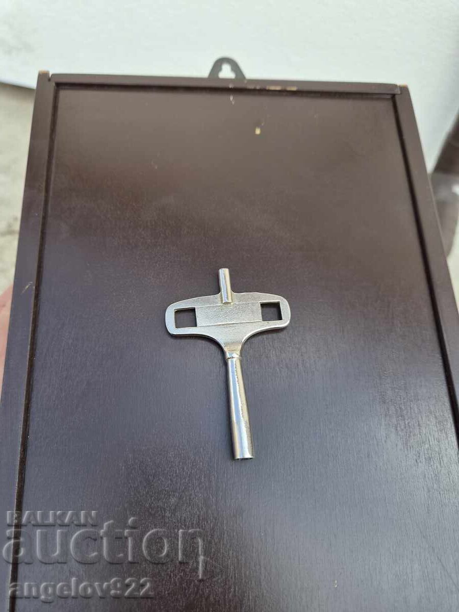 Немски стенен часовник FRANZ HERMLE РАБОТЕЩ - 7 Немски стенен часовник FRANZ HERMLE РАБОТЕЩ - 7