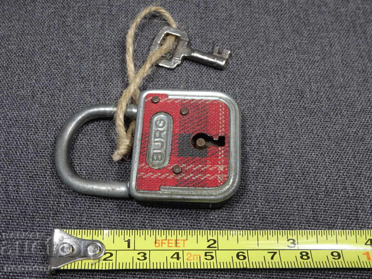 Доставка на СТАР РЕТРО КАТИНАР С КЛЮЧ BURG GERMANY