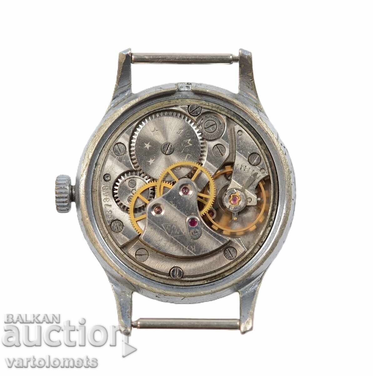 Ceas barbatesc PORTIVNIE URSS - funcționează cu preț € 10.00 | 19.56 BGN