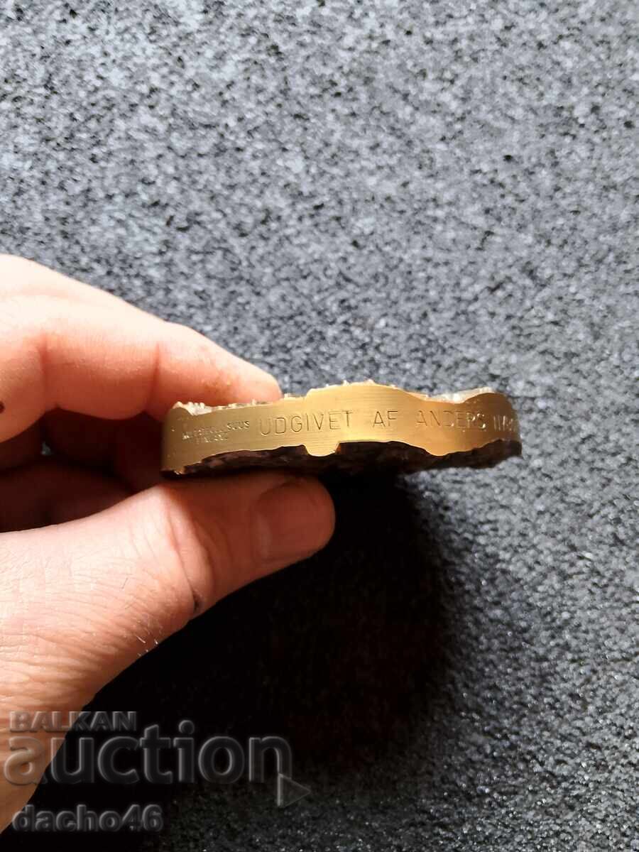 Δημοπρασία Μεγάλο επιτραπέζιο μετάλλιο οργίου σάουνας Φινλανδία 1977