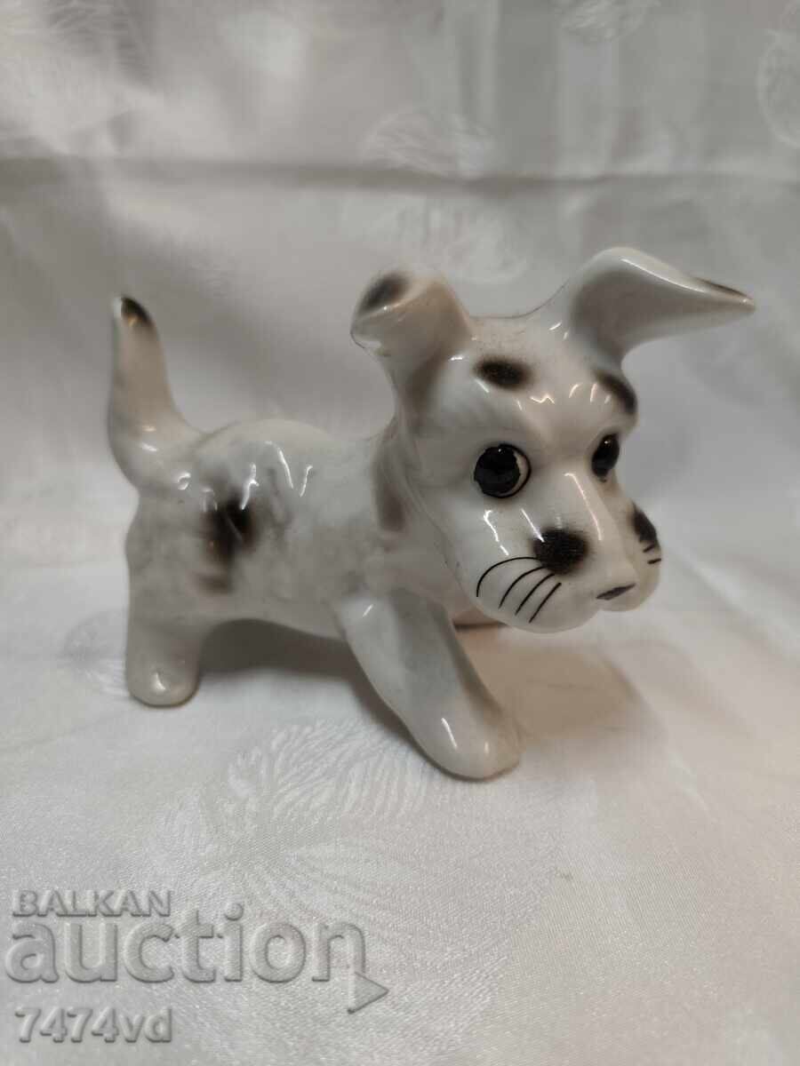 РЯДКА ПРЦЕЛАНОВА ФИГУРА НА КУЧЕ РЯДКА ПРЦЕЛАНОВА ФИГУРА НА КУЧЕ