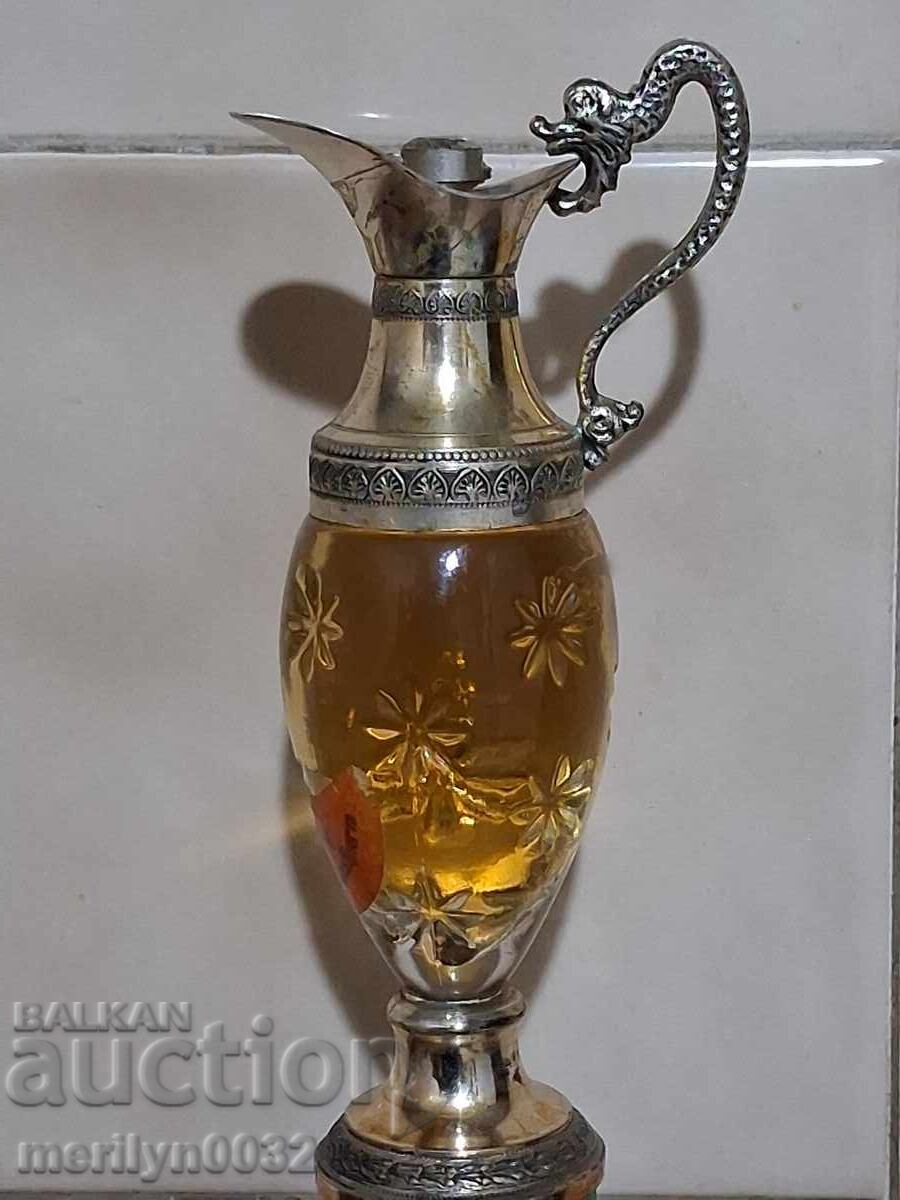 Sticlă de coniac BUTON Italia sticluță sticlă cu preț € 39.52 | 77.29 BGN Sticlă de coniac BUTON Italia sticluță sticlă cu preț € 39.52 | 77.29 BGN