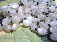 колие сес естествън лунен камък