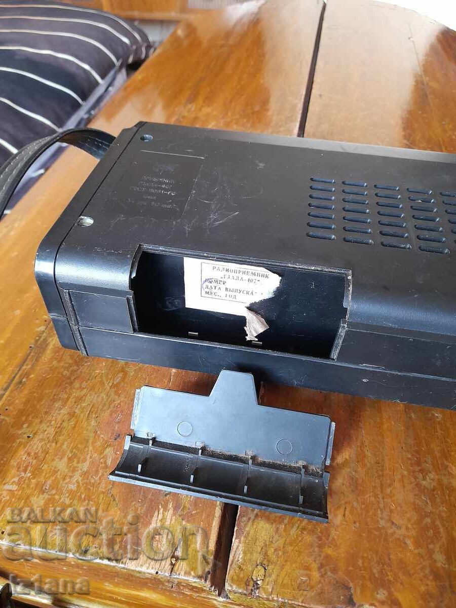 Παλιό ραδιόφωνο, ραδιοφωνικός δέκτης Giala 407 - 6