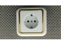 Contact pentru instalație electrică cu margine aurie, producție turcească