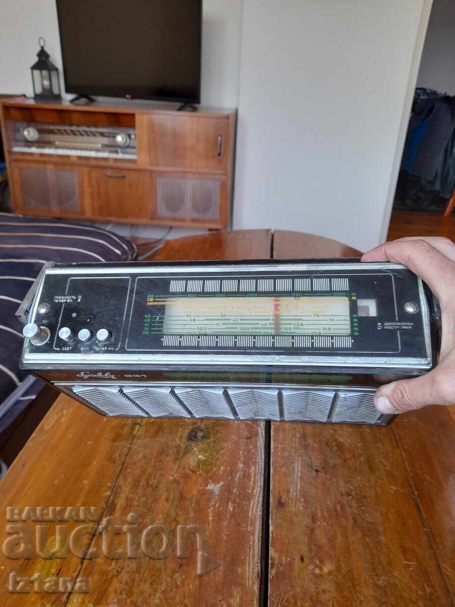 Old radio, VEF Spidola 231 receiver with price € 63.00 | 123.22 BGN