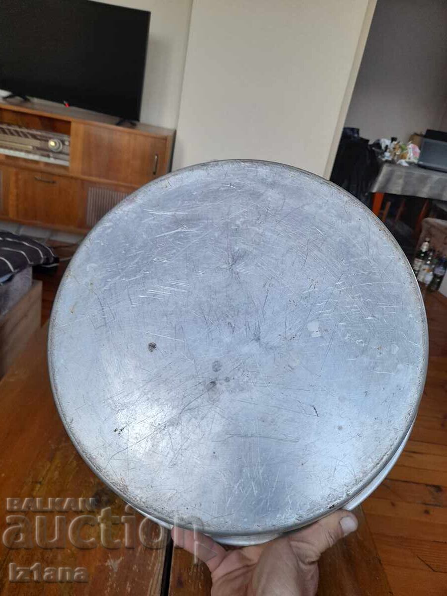 Παράδοση Παλιός δίσκος αλουμινίου, κατσαρόλα