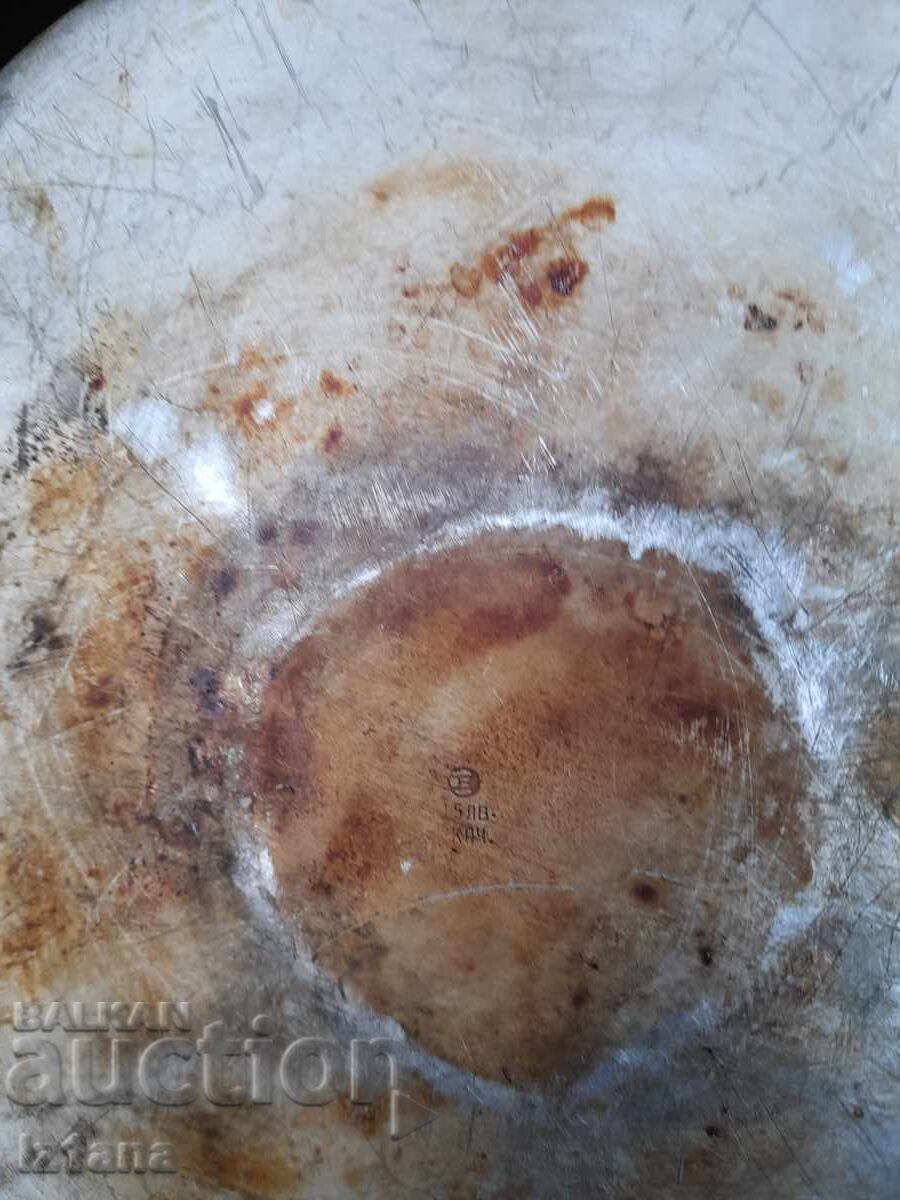 Доставка на Стара алуминиева тава,тепсия